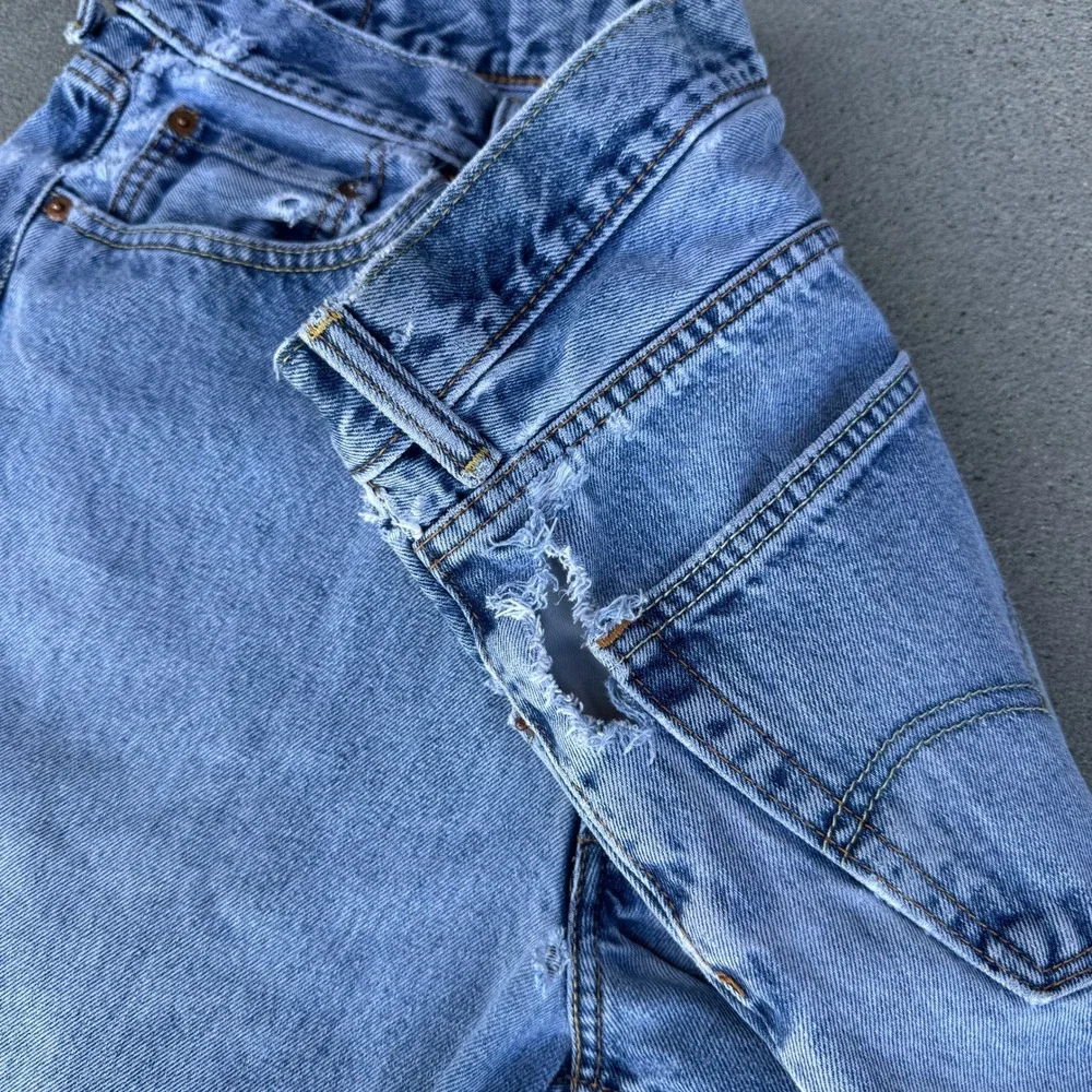 Levi's 550 Relaxed Fit Jeans Mens 36x30 Light Wash Blue Denim Distressed Vintage - Picture 9 of 11